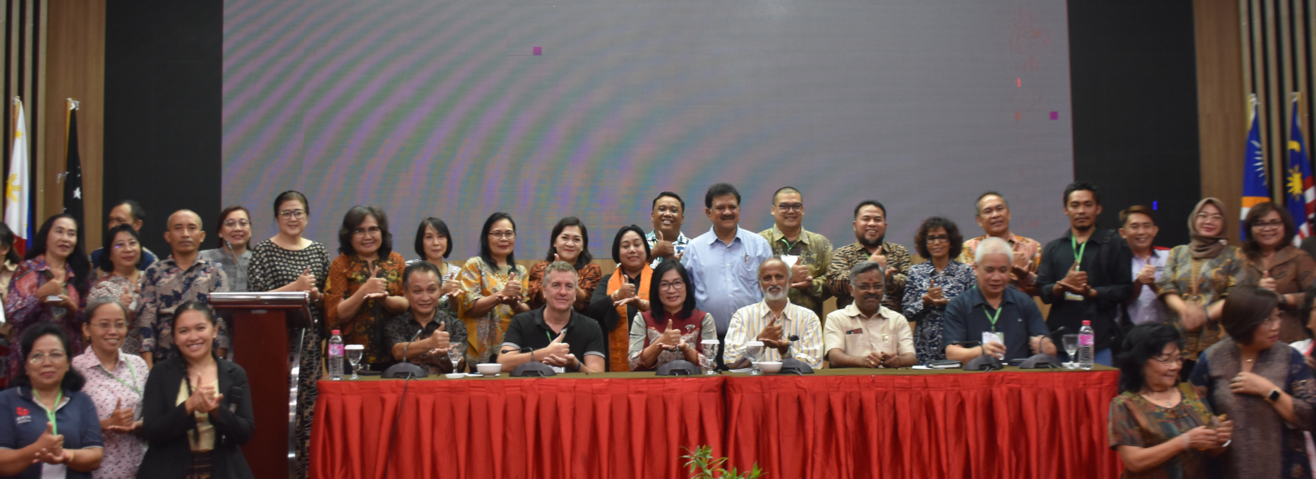 international-seminar-on-harnessing-coconut-potential-for-offsetting-carbon-emissions-integrating-science-and-economy-for-a-sustainable-future20231018161424.jpg